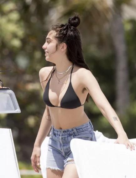 邻家阿姨完整版免费观看